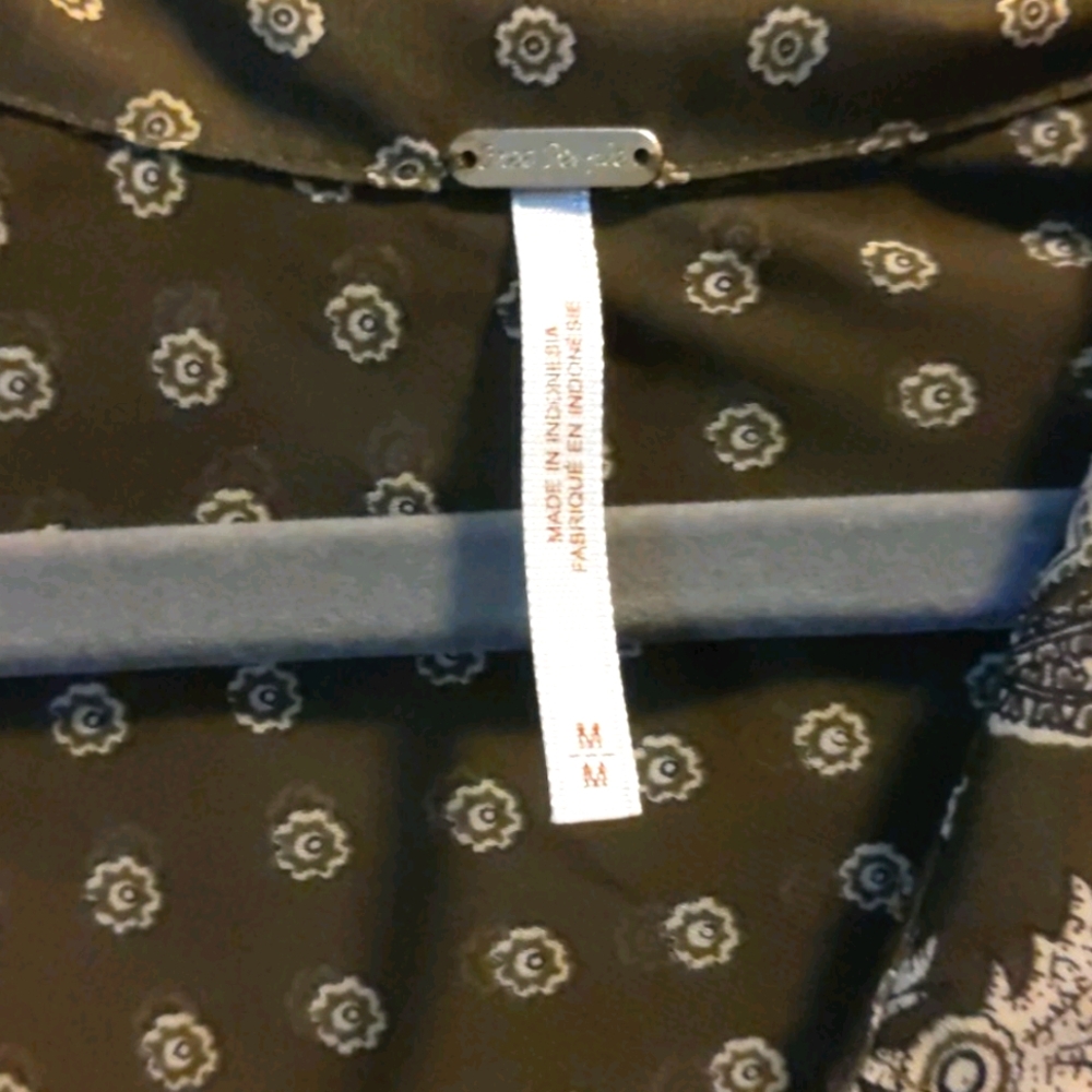 Sheer blouse - Picture 2 of 5